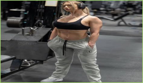 Miranda Alcaraz - Age, Family, Bio